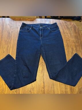Chico’s So Slimming Slim Jeans in EUC, Size 2 R Chico size (US 12) Straight Leg
